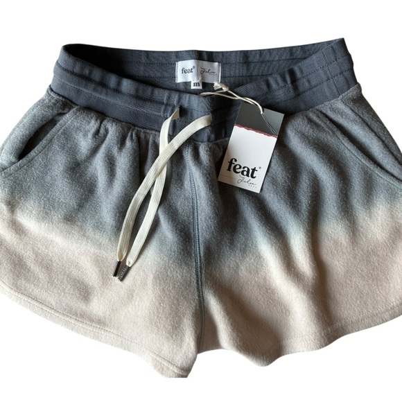 Feat X Helen Owen Blanket Blend Ombré Shorts Blue Cream Size Medium - Picture 5 of 14